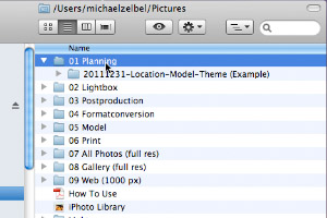 Folders for the friction free organization of photographs